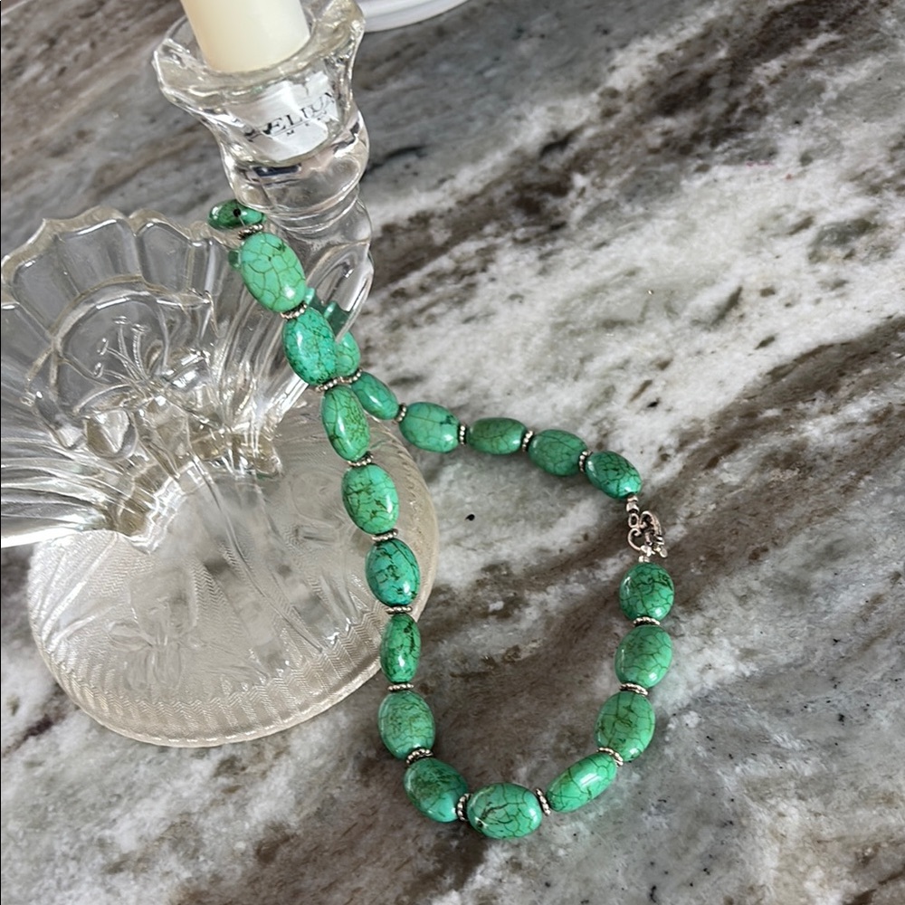 Elegant Green Stone Beaded Necklace